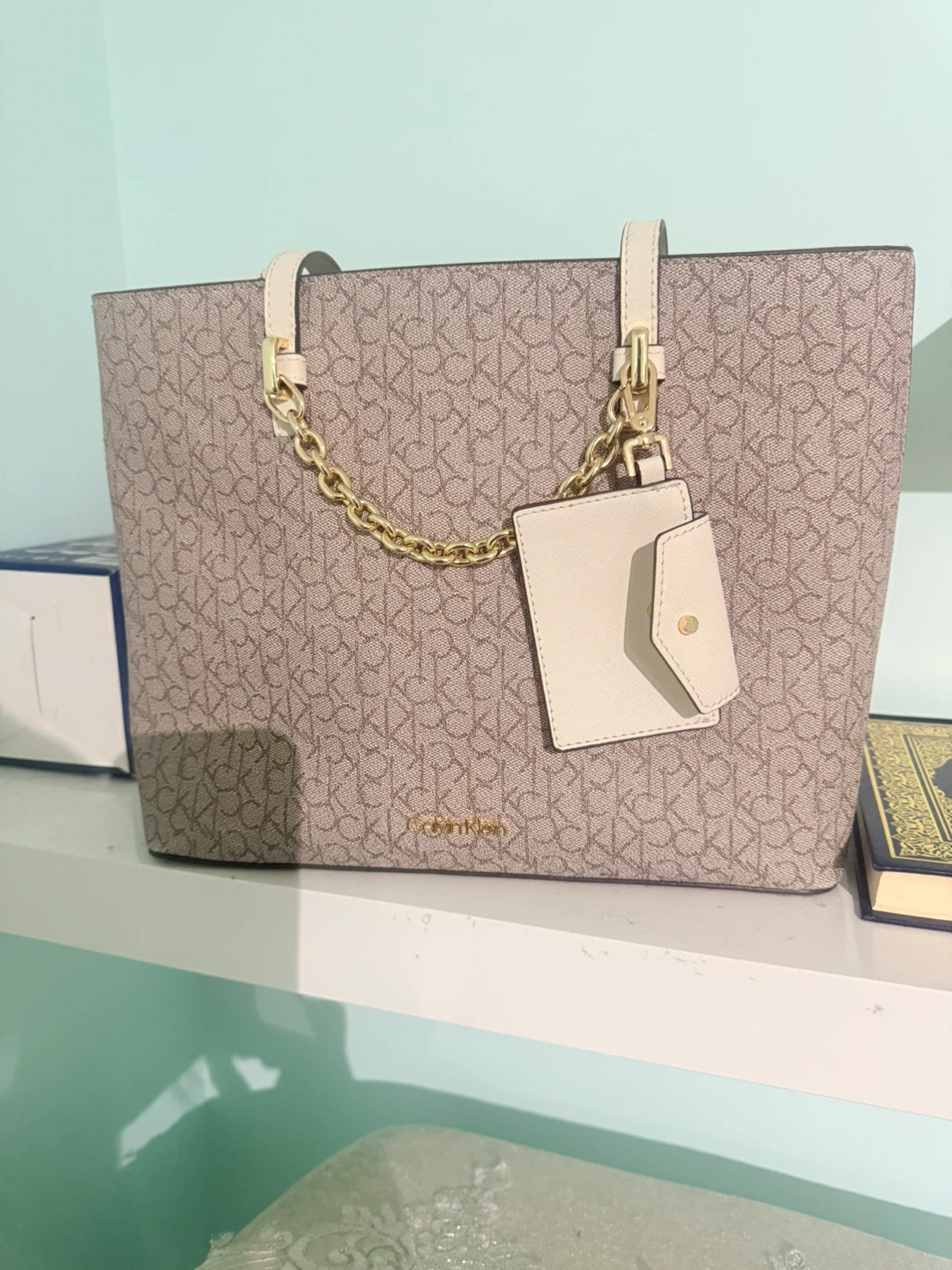Calvin Klein Tote Bag with Pouch - photo 3