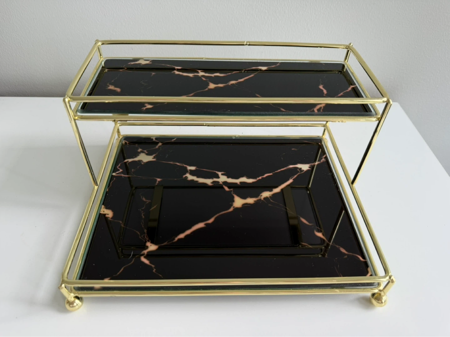 2-Tier Marbled Serving Stand