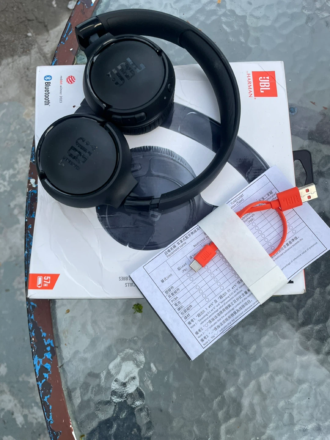 JBL TUNE 520BT Wireless On-Ear Headphones - Black