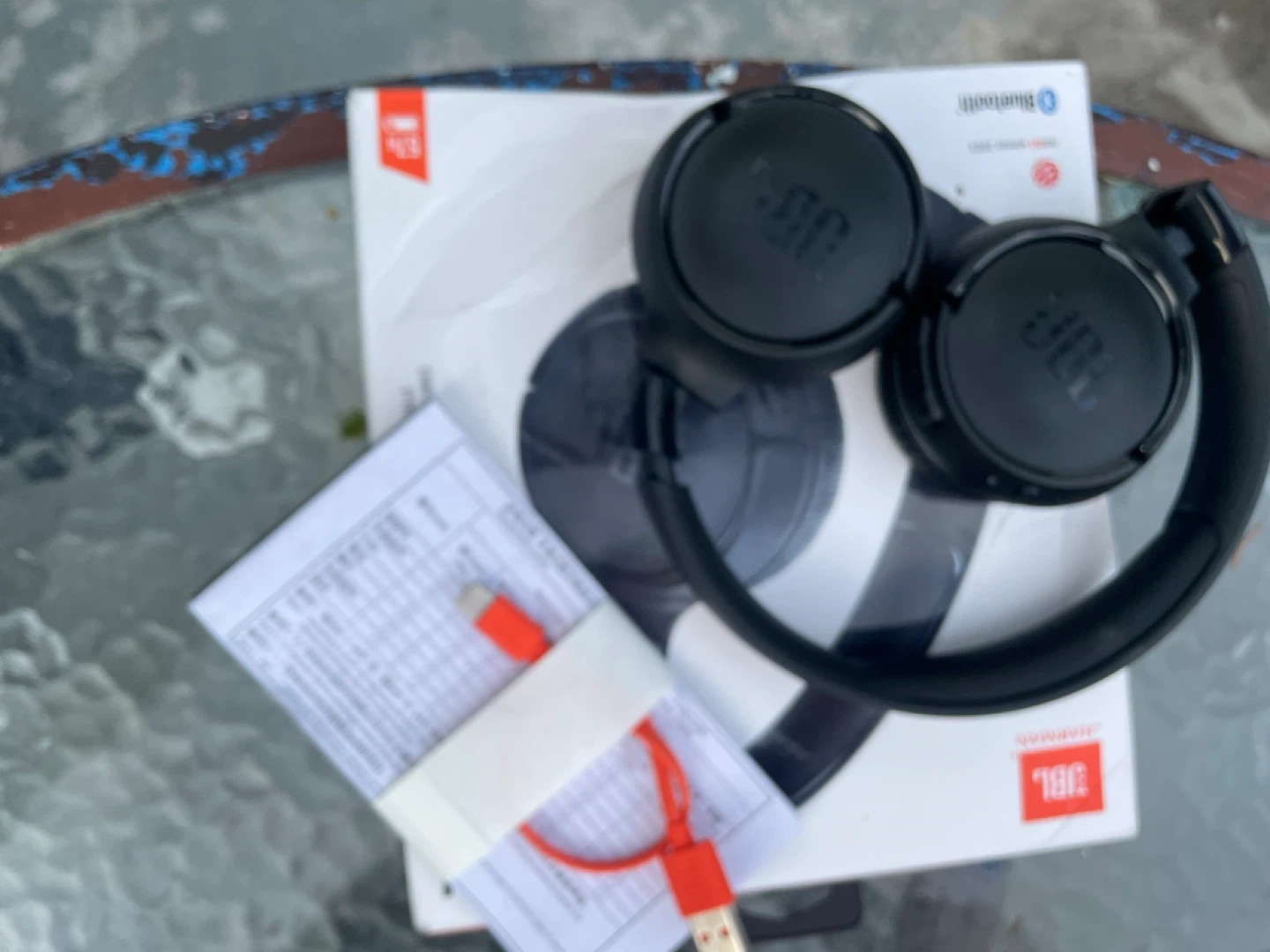 JBL TUNE 520BT Wireless On-Ear Headphones - Black - photo 5