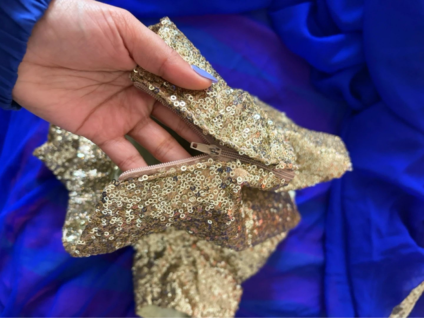 Gold Sequin Saree with blouse - photo 4