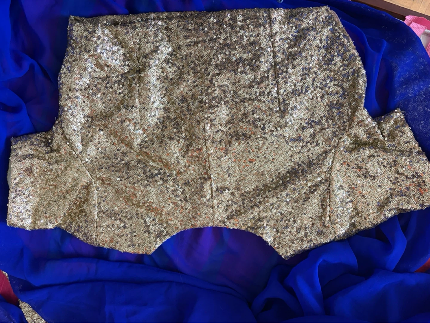 Gold Sequin Saree with blouse - photo 5