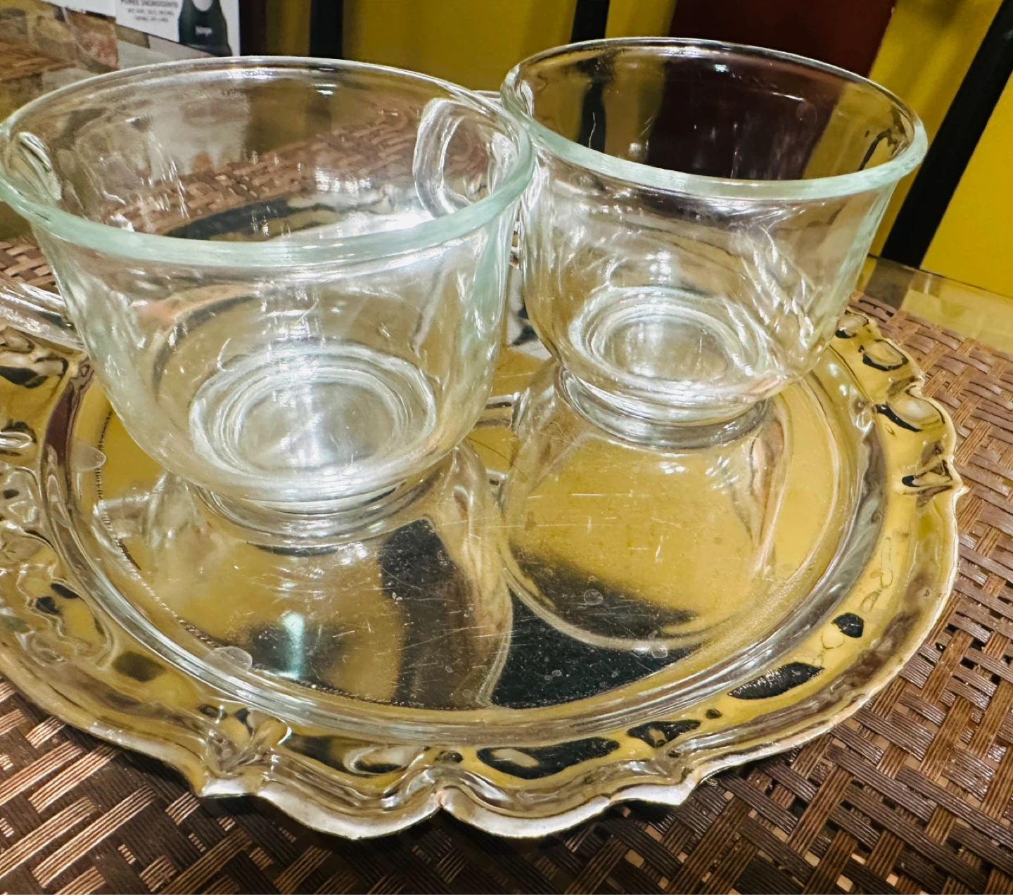 Set of 2 Clear Glass Tea Cups with Silver Tray