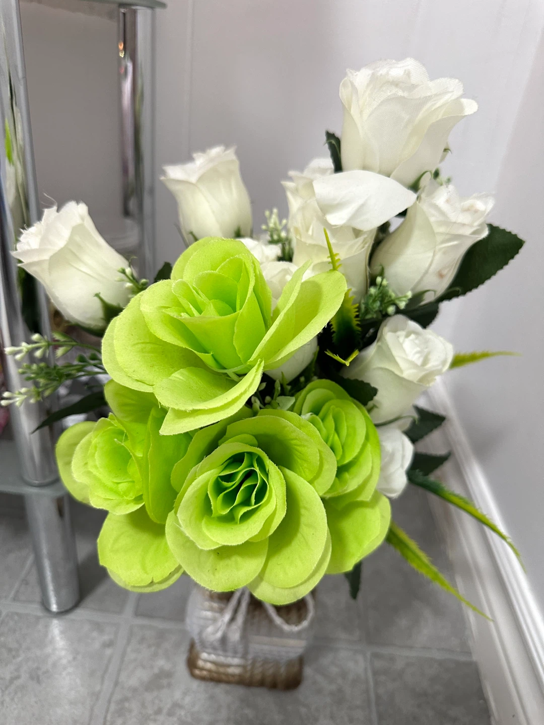 White and Green Rose Floral Arrangement in Decorative Vase - photo 2