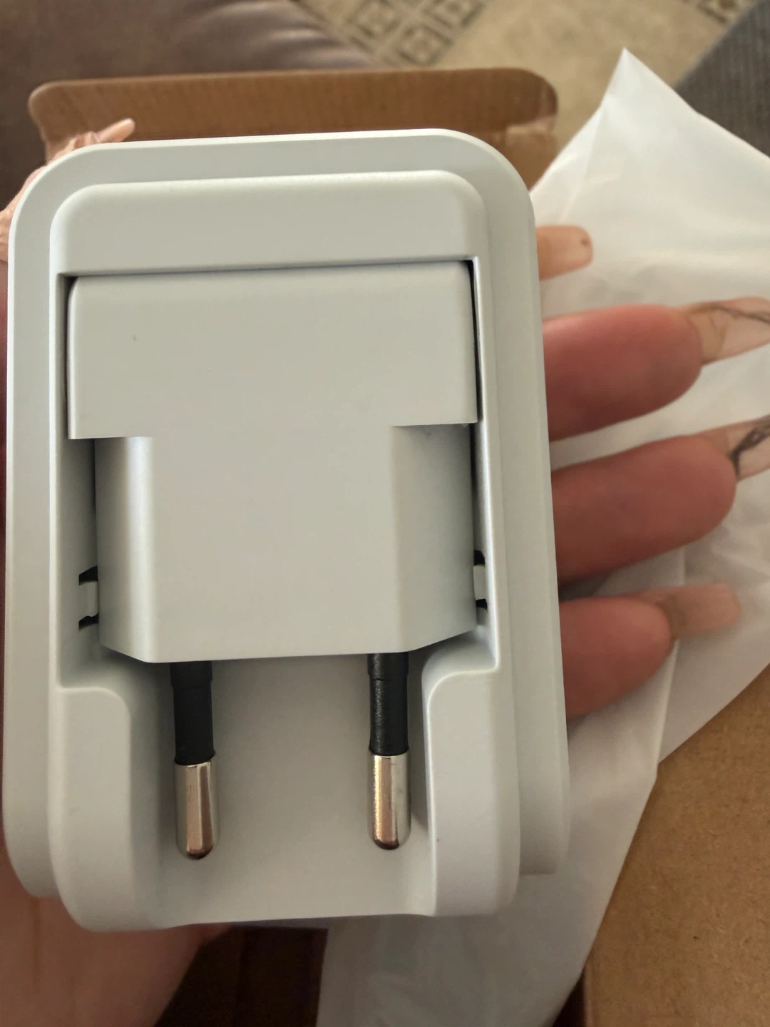 VINTAR Universal Travel Adapter with USB-C and USB-A Ports - photo 3