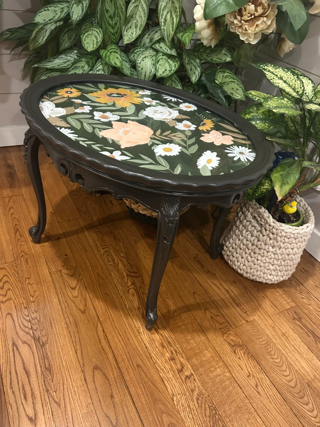 Oval Coffee Table with Floral Design