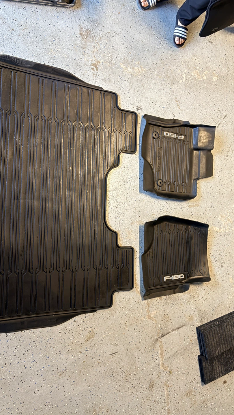 Ford F-150 Floor Mats Set crew cab - photo 2
