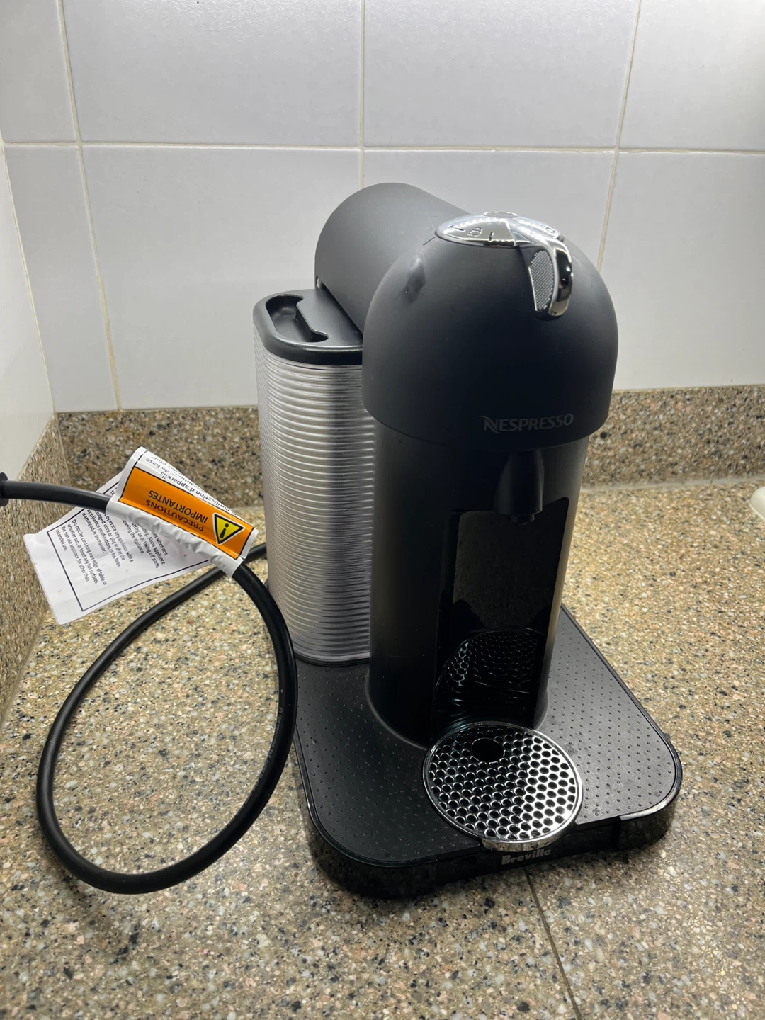 Nespresso Vertuo Coffee Machine with Aeroccino - photo 3