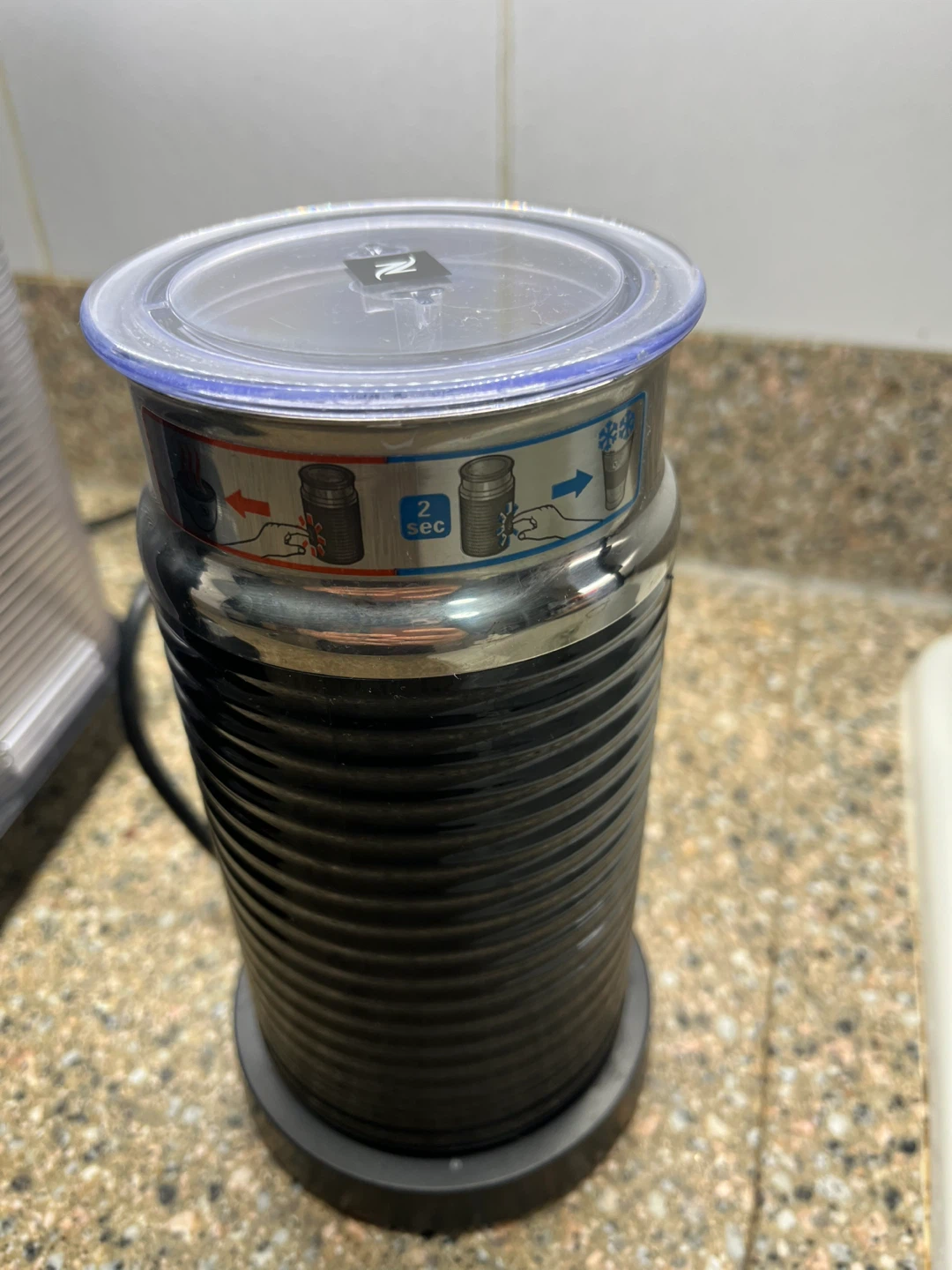 Nespresso Vertuo Coffee Machine with Aeroccino - photo 5