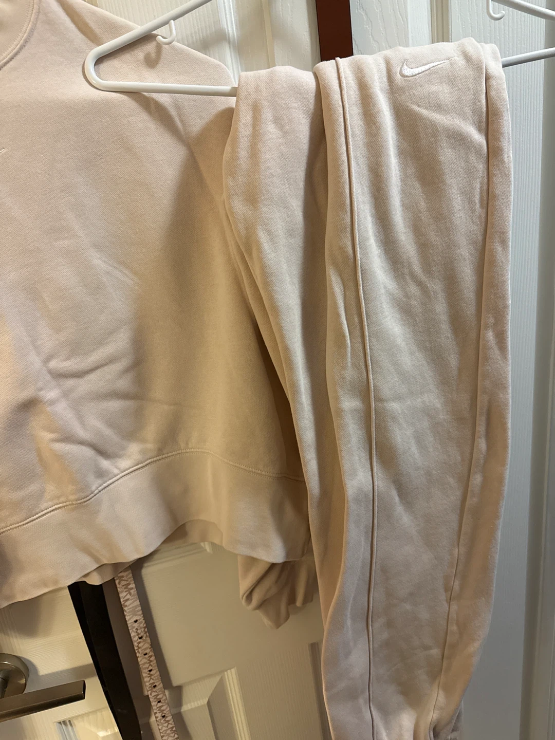Nike Fleece Crewneck Sweatshirt and Jogger Pants Set - XS - photo 2