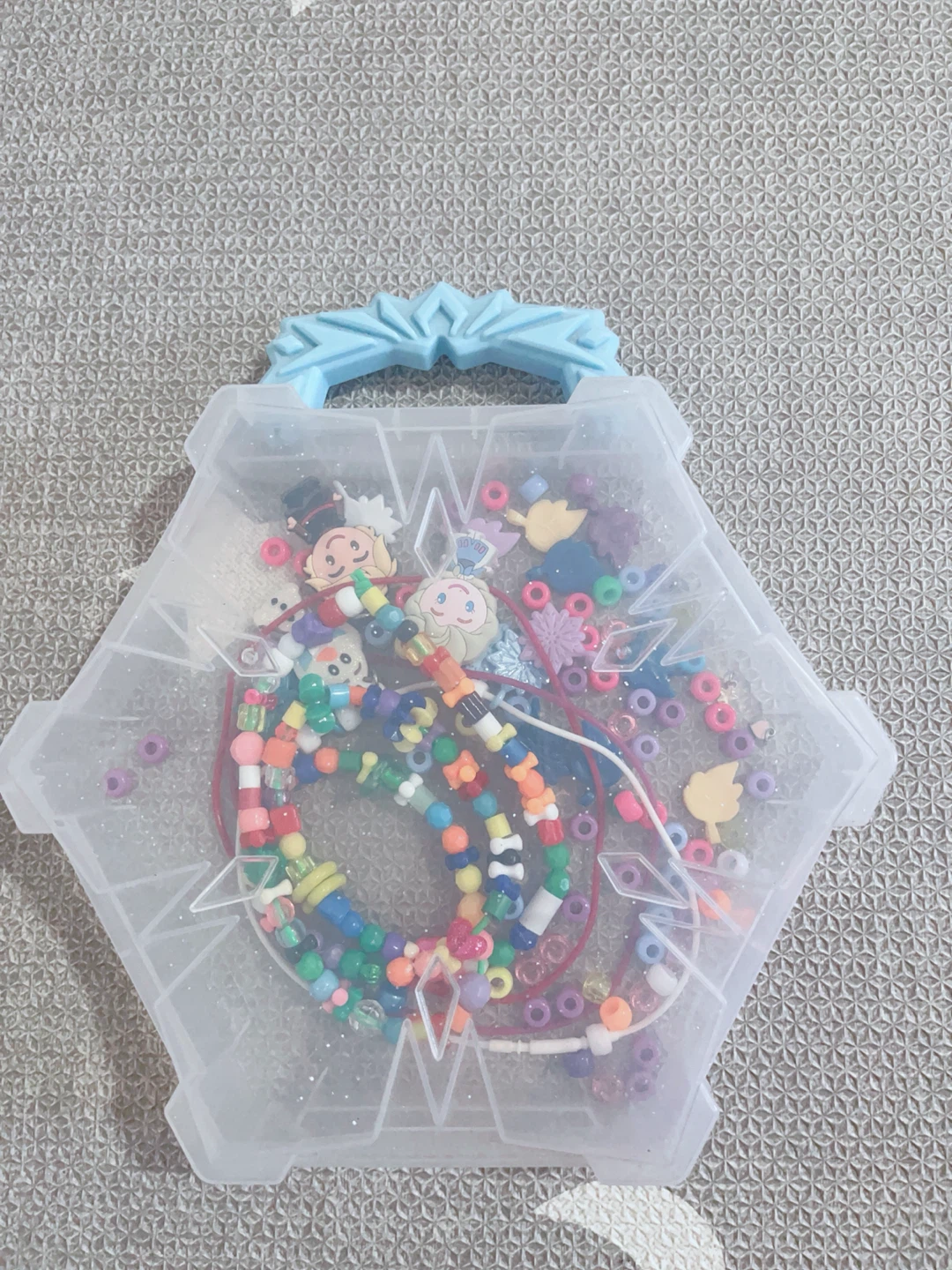 🌱 Frozen Themed Bead Kit with Storage Case