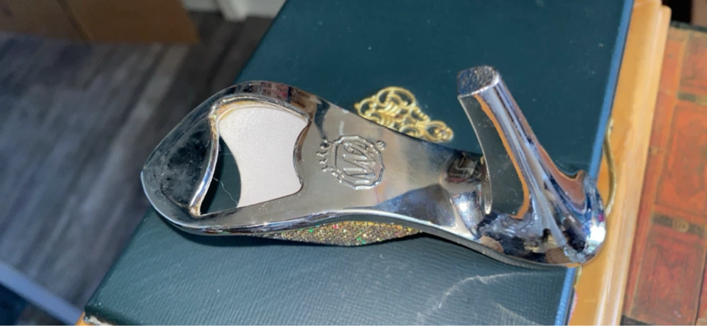 Sparkly Stiletto Heel Bottle Opener - photo 2