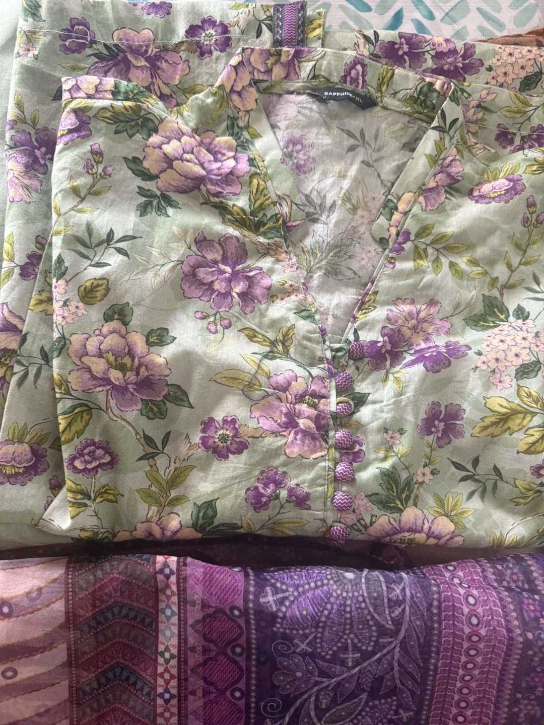 Sapphire Women's Floral Print 3-Piece Unstitched Suit - photo 3