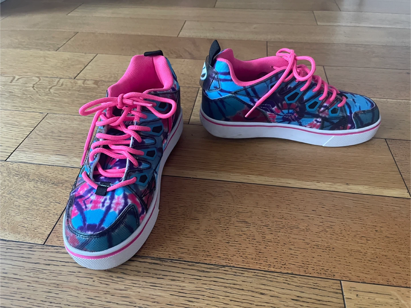 Heelys Shoes - Sz: youth 4 - photo 2
