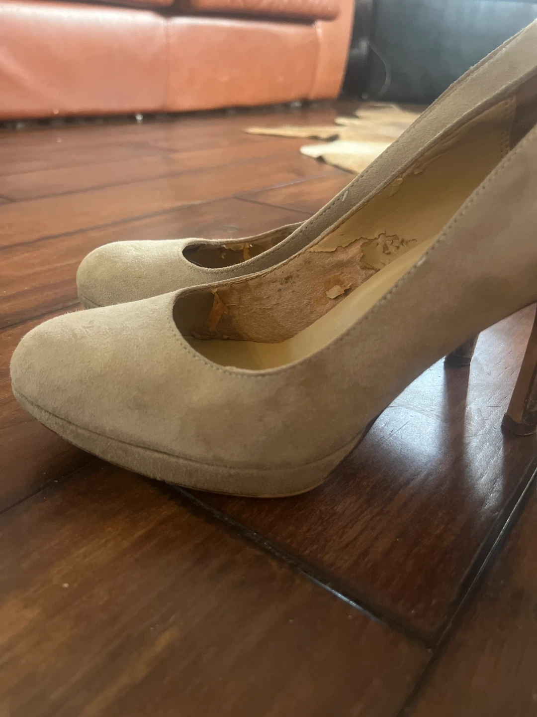 Women's Tan Suede Heels