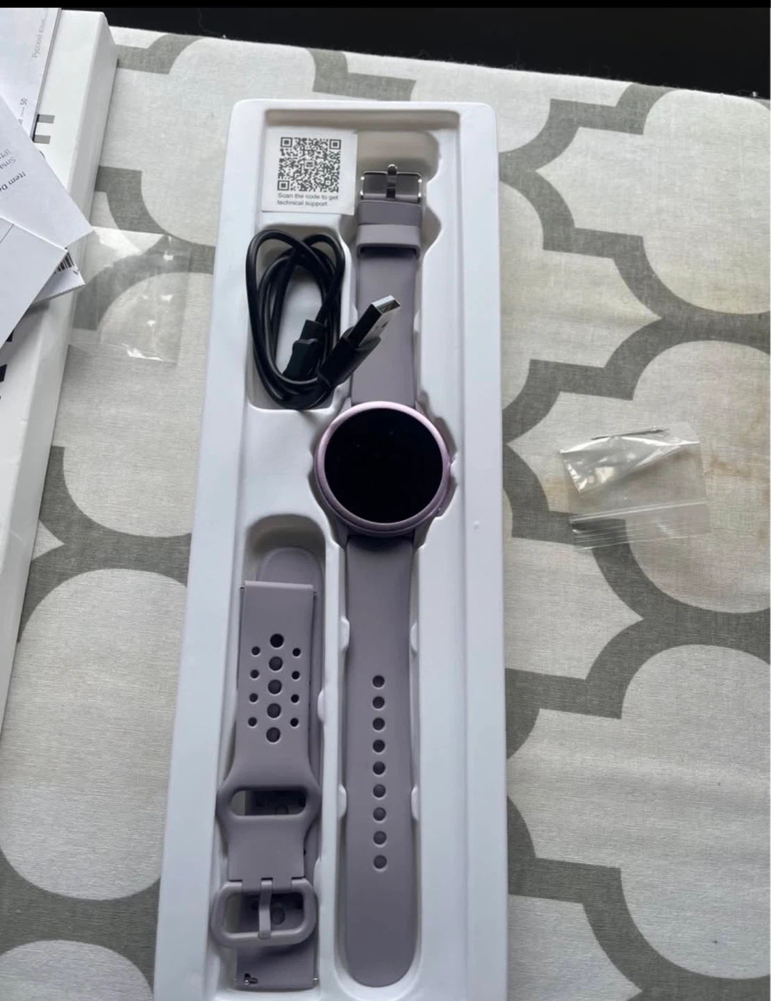 Lavender smart watch. - photo 2