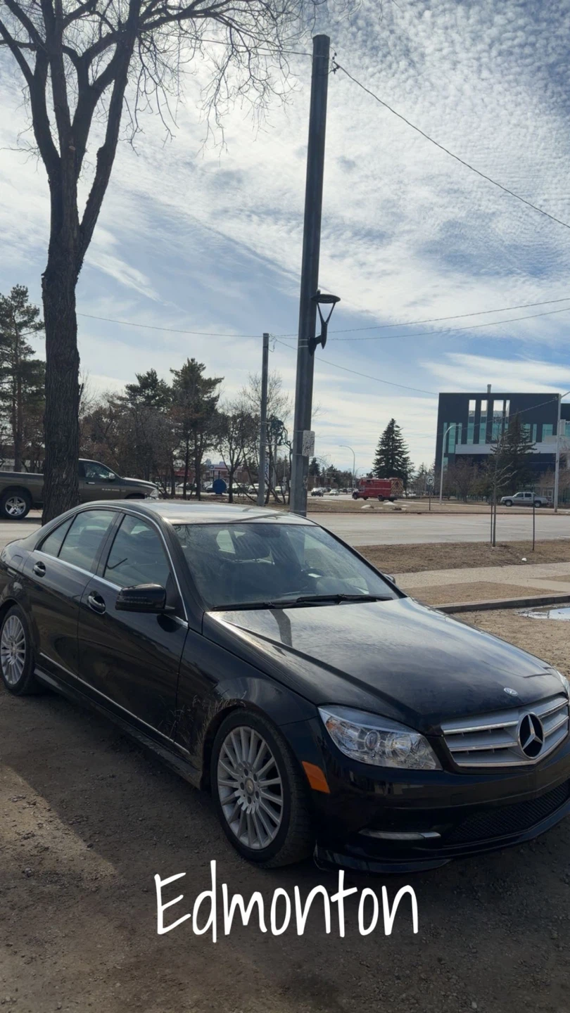 Black Mercedes-Benz C-Class Sedan - photo 4