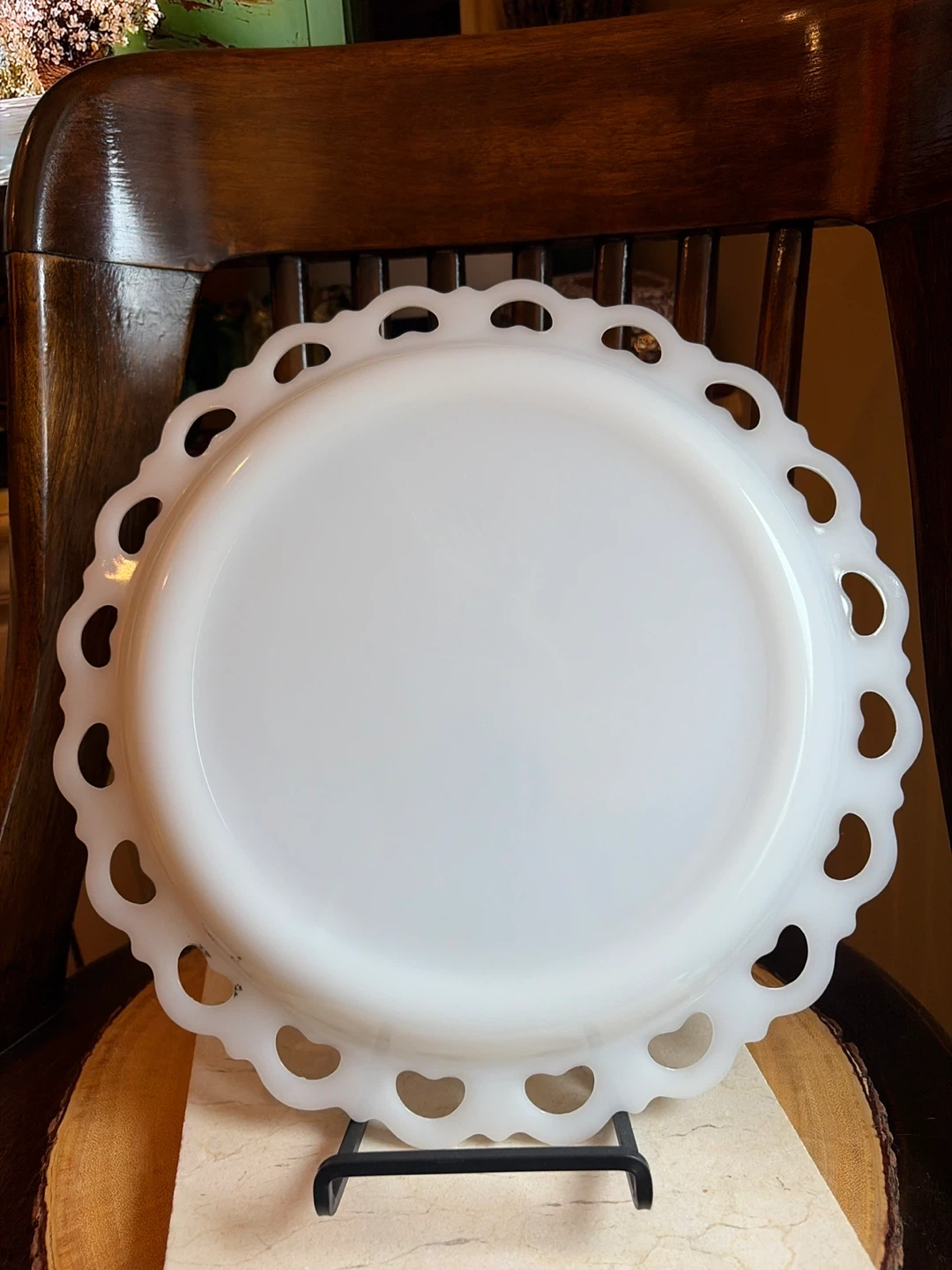 🌱Vintage White Milk Glass Lace Edge Cake Plate - photo 3