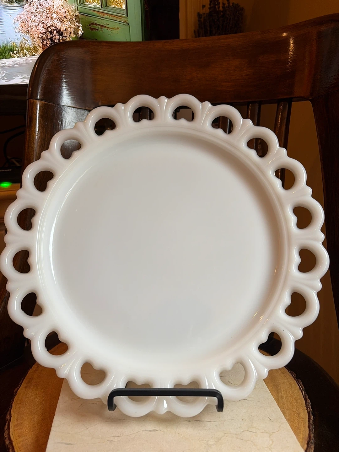 🌱Vintage White Milk Glass Lace Edge Cake Plate