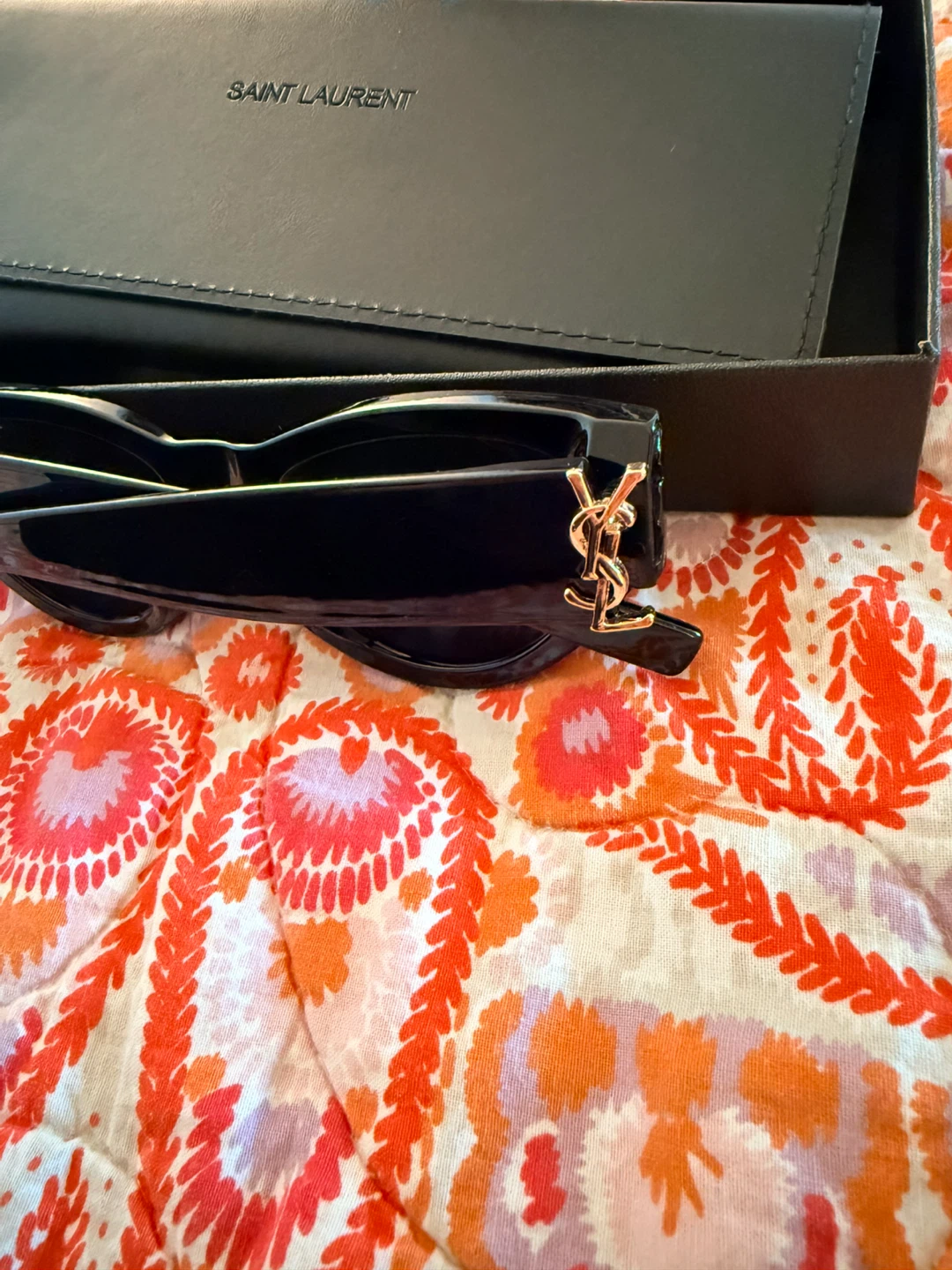 Saint Laurent Black Cat-Eye Sunglasses - photo 5