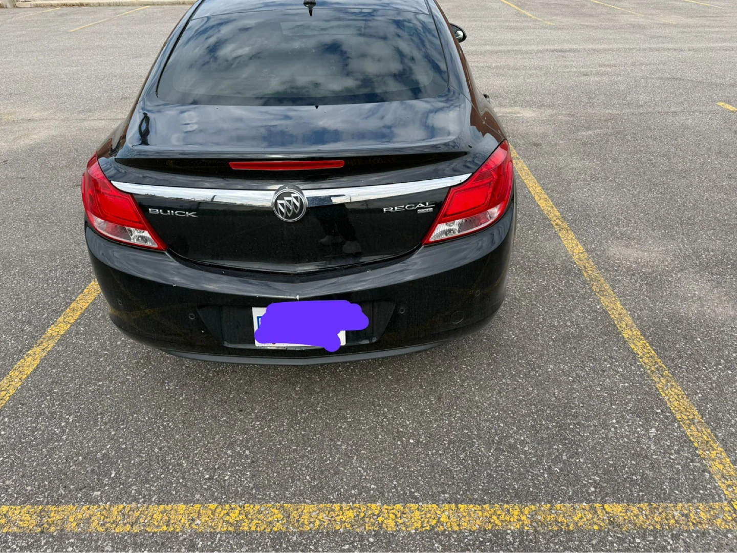 Black Buick Regal Sedan 2011 - photo 2