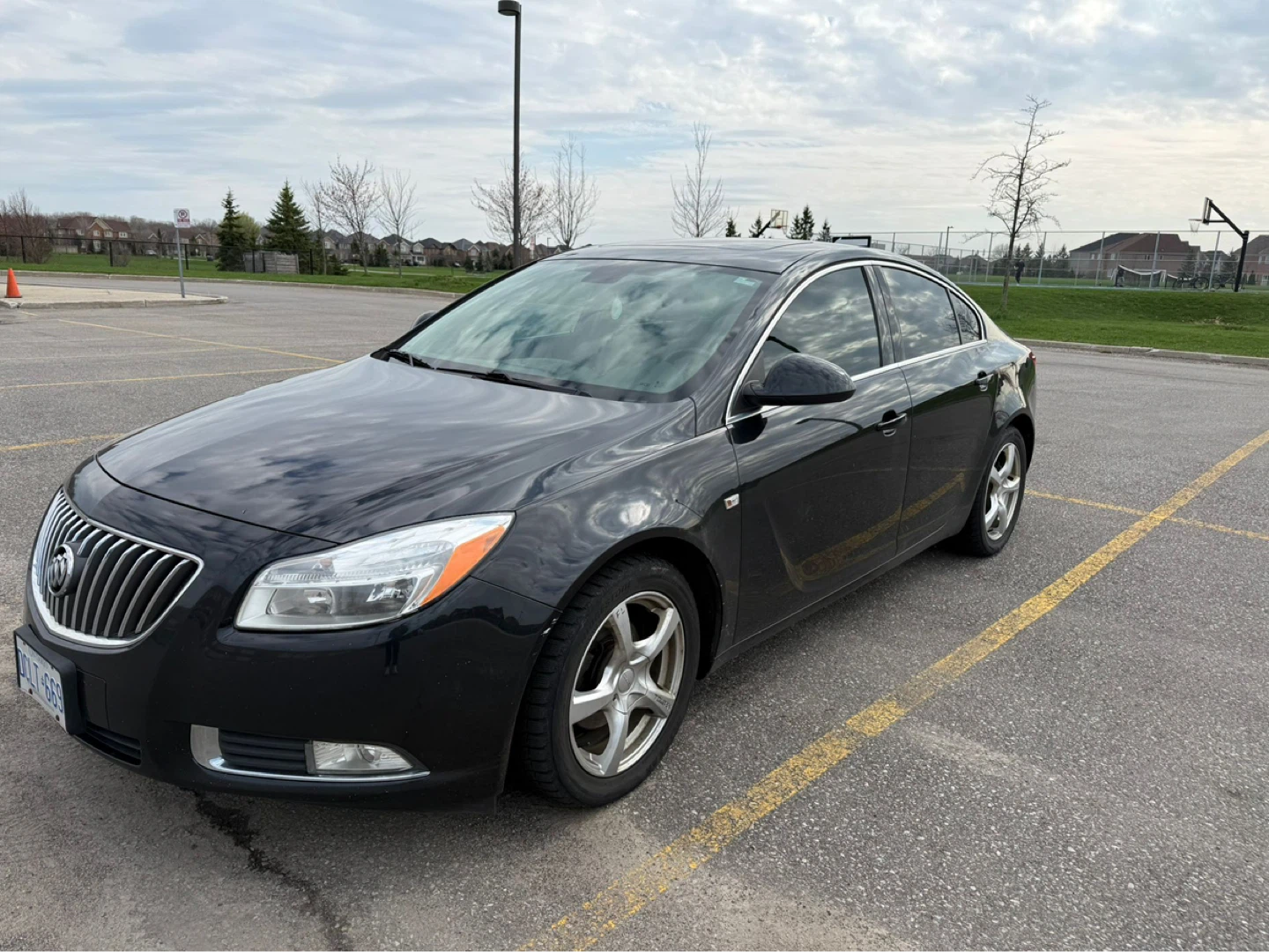 Black Buick Regal Sedan 2011 - photo 3