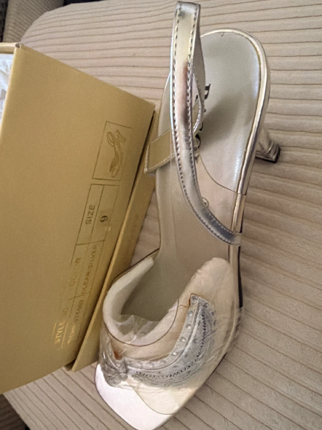 Bonibel Allyn-6 Green PU Heels Size 9 - photo 5