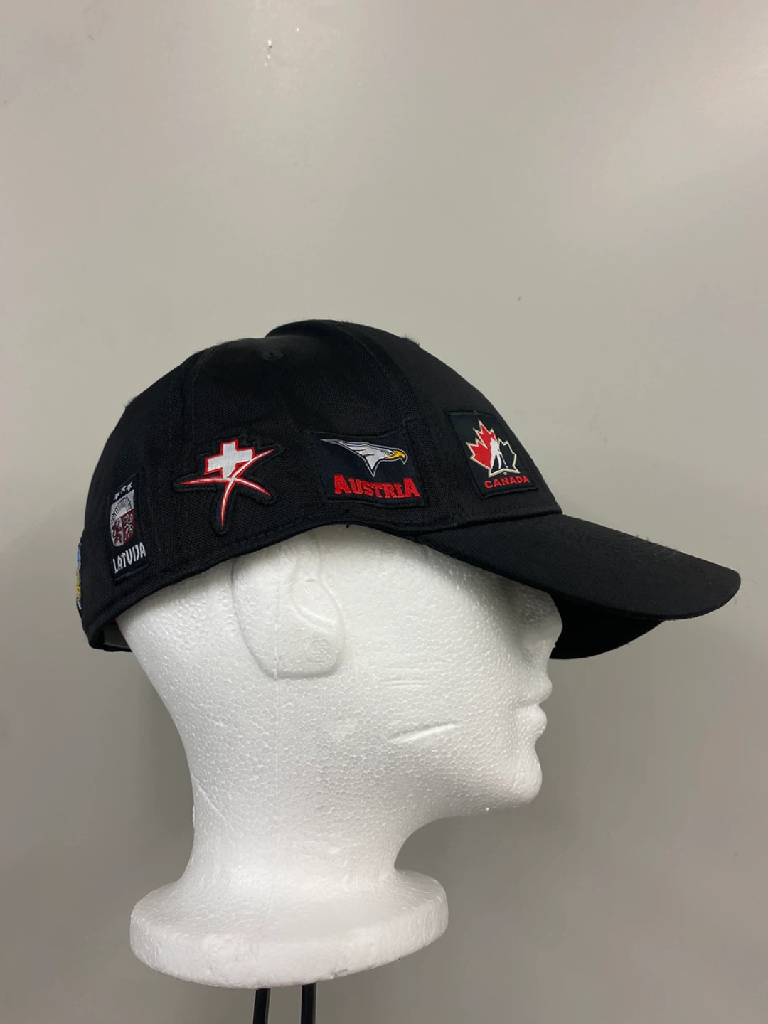 2010 World Junior Championship Saskatchewan Baseball Cap - photo 4
