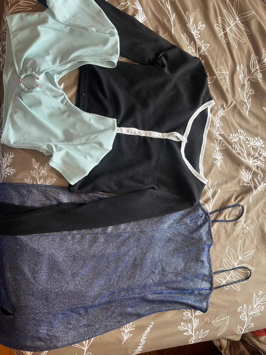 3pc Women's Tops - Assorted Styles - photo 2