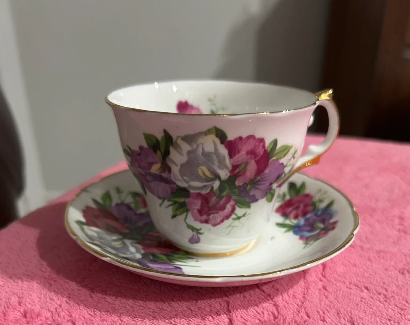 Regency Bone China Teacup and Saucer Set - Sweet Pea Floral