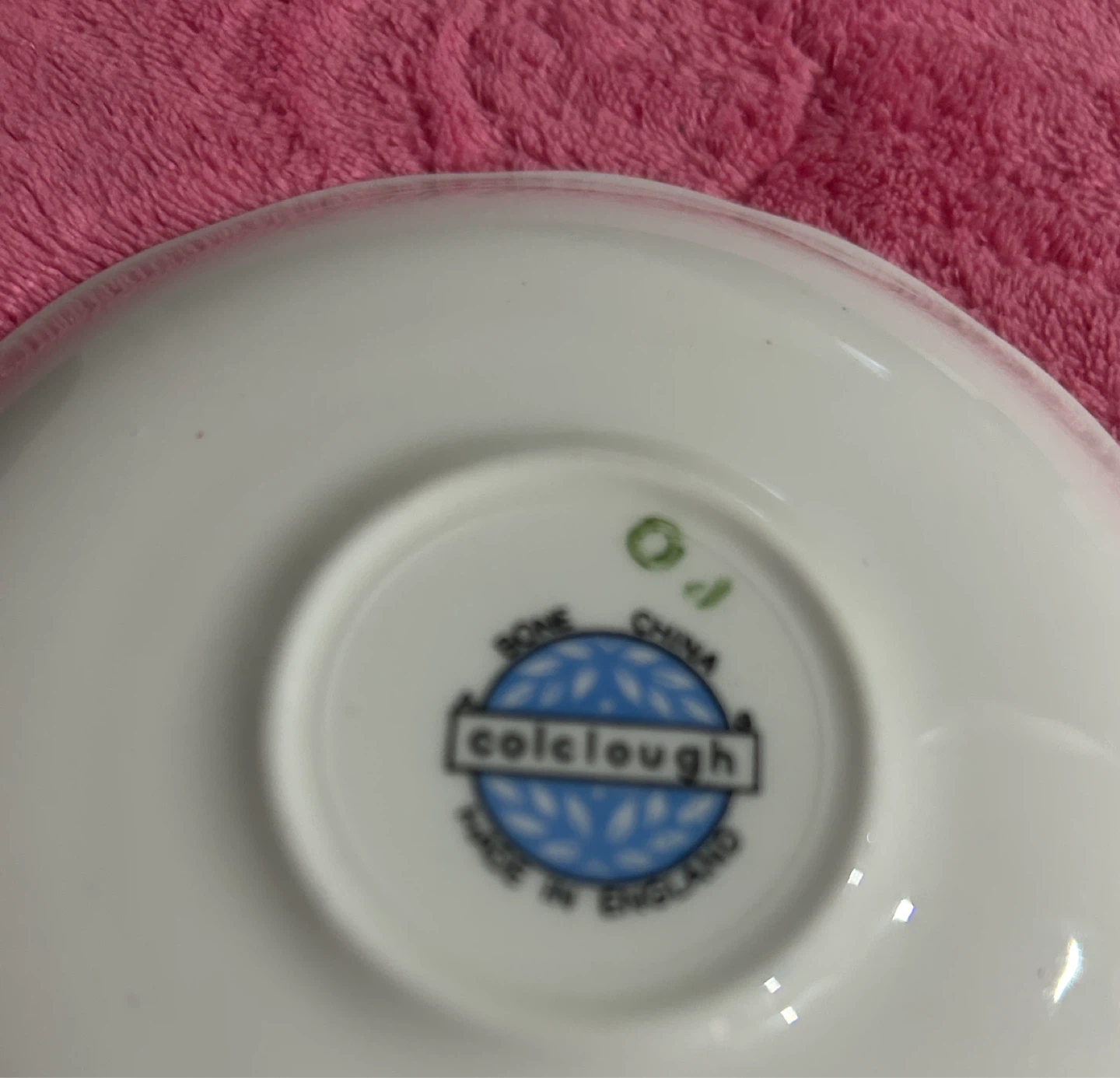 Colclough Bone China Teacup and Saucer Set - Floral Pattern - photo 2