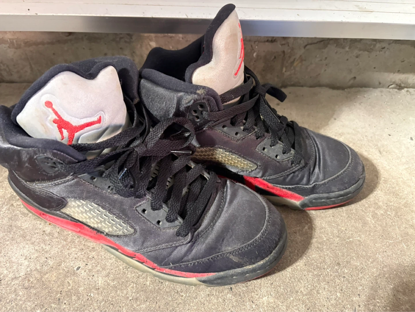 Air Jordan 5 Retro Sneakers 6Y - photo 2