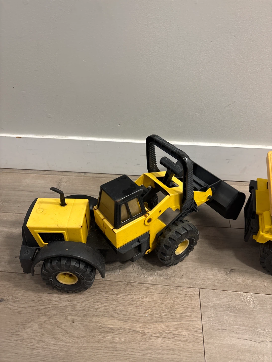 Tonka Metal Dump Truck and Loader Toy Set - photo 3