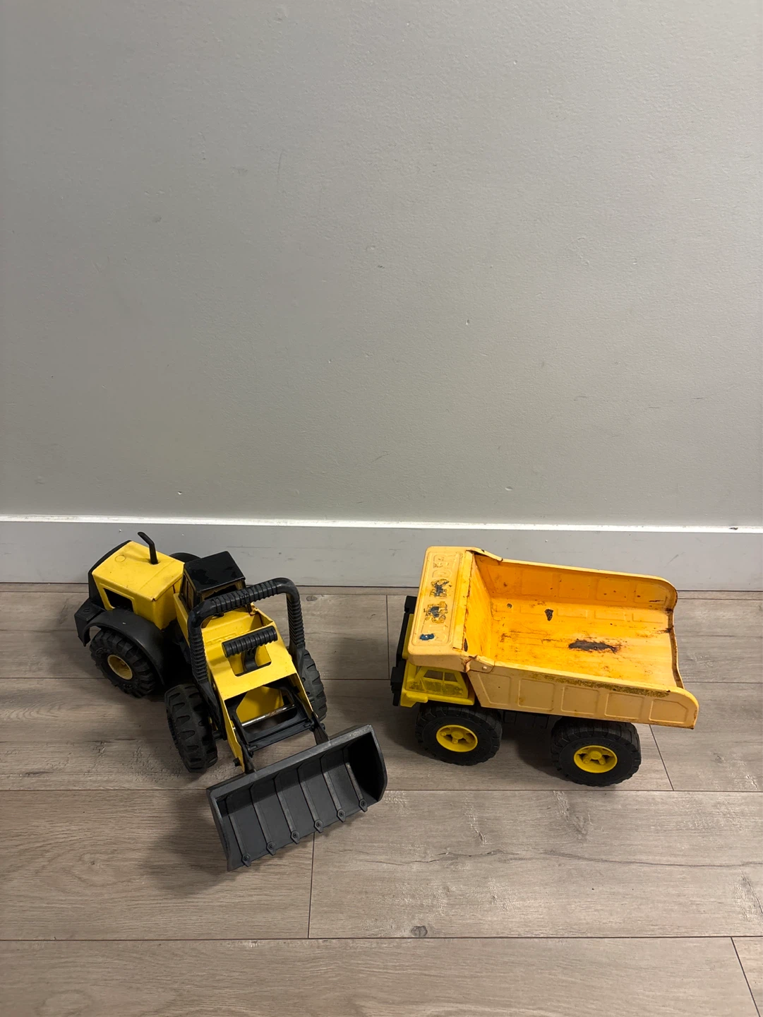 Tonka Metal Dump Truck and Loader Toy Set - photo 2