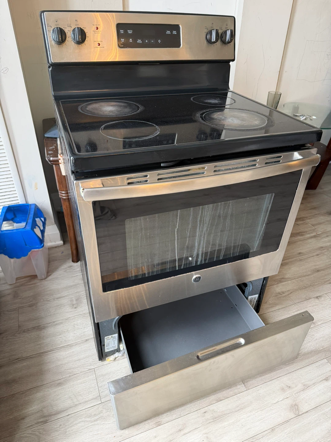 GE Electric Coil Stove - photo 4
