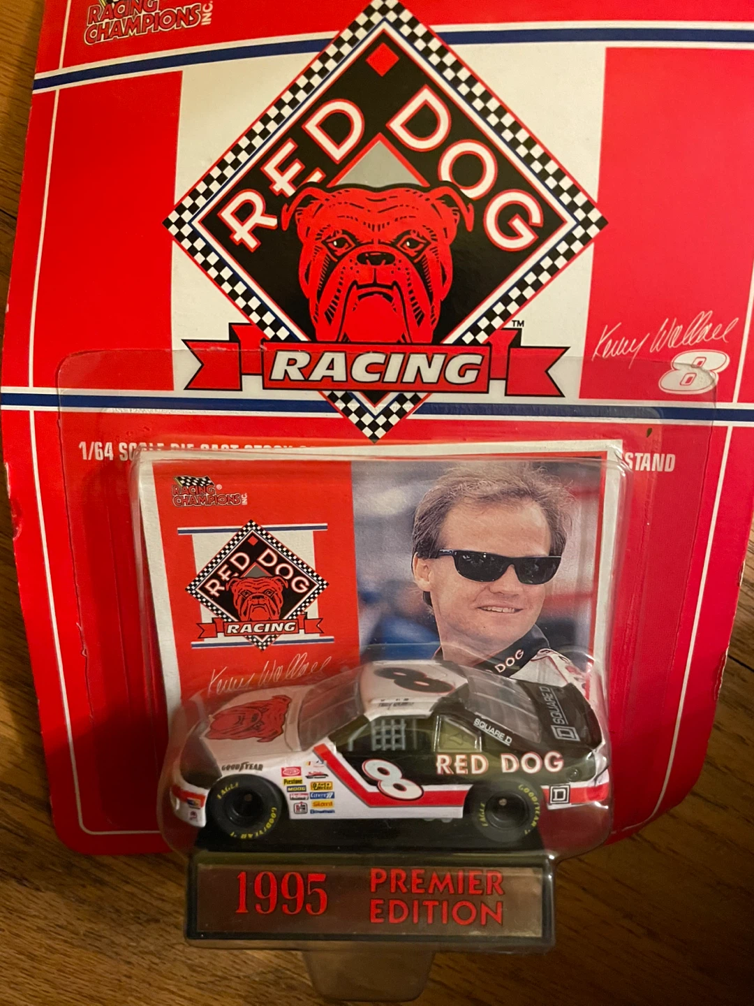 1995 Racing Champions Red Dog Kenny Wallace #8 Diecast Car - photo 2