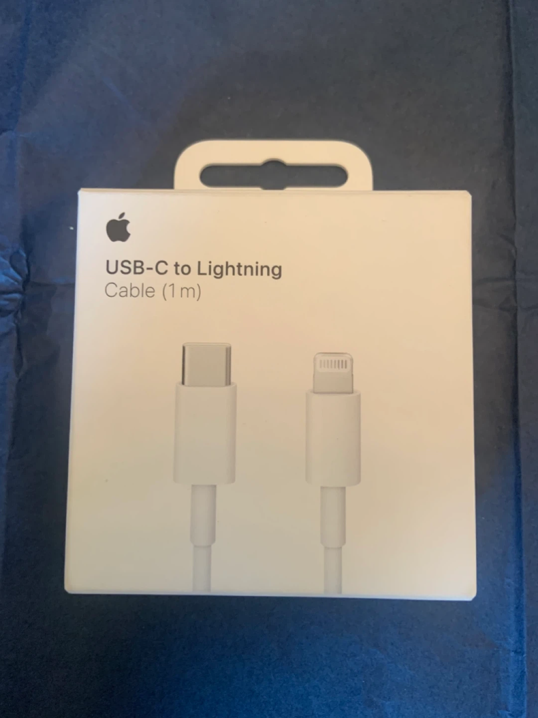 New Apple USB-C to Lightning Cable (1m) - photo 2