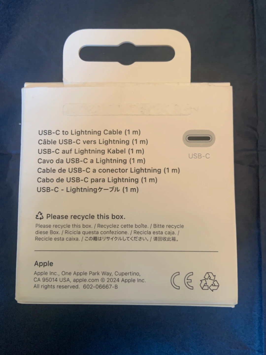 New Apple USB-C to Lightning Cable (1m) - photo 3