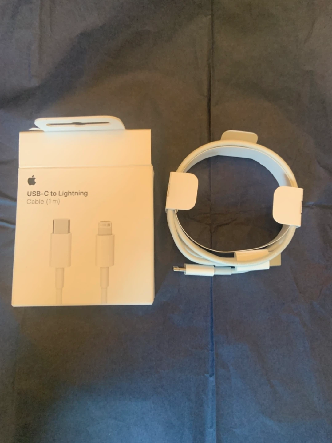New Apple USB-C to Lightning Cable (1m) - photo 5