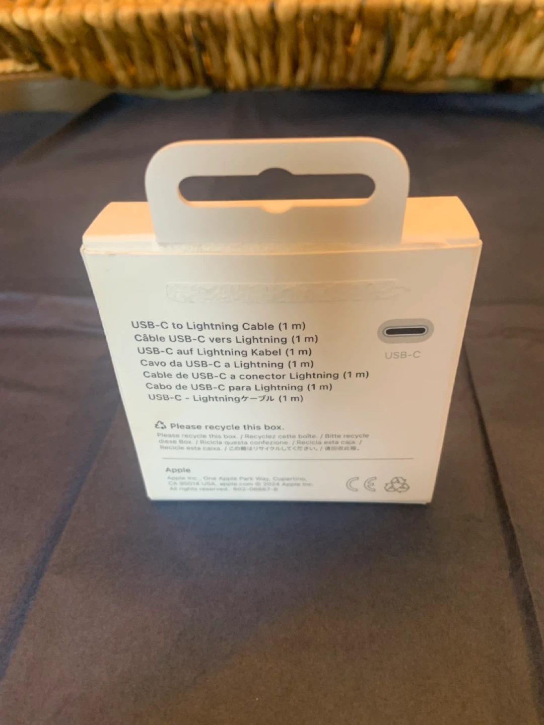 New Apple USB-C to Lightning Cable (1m) - photo 4