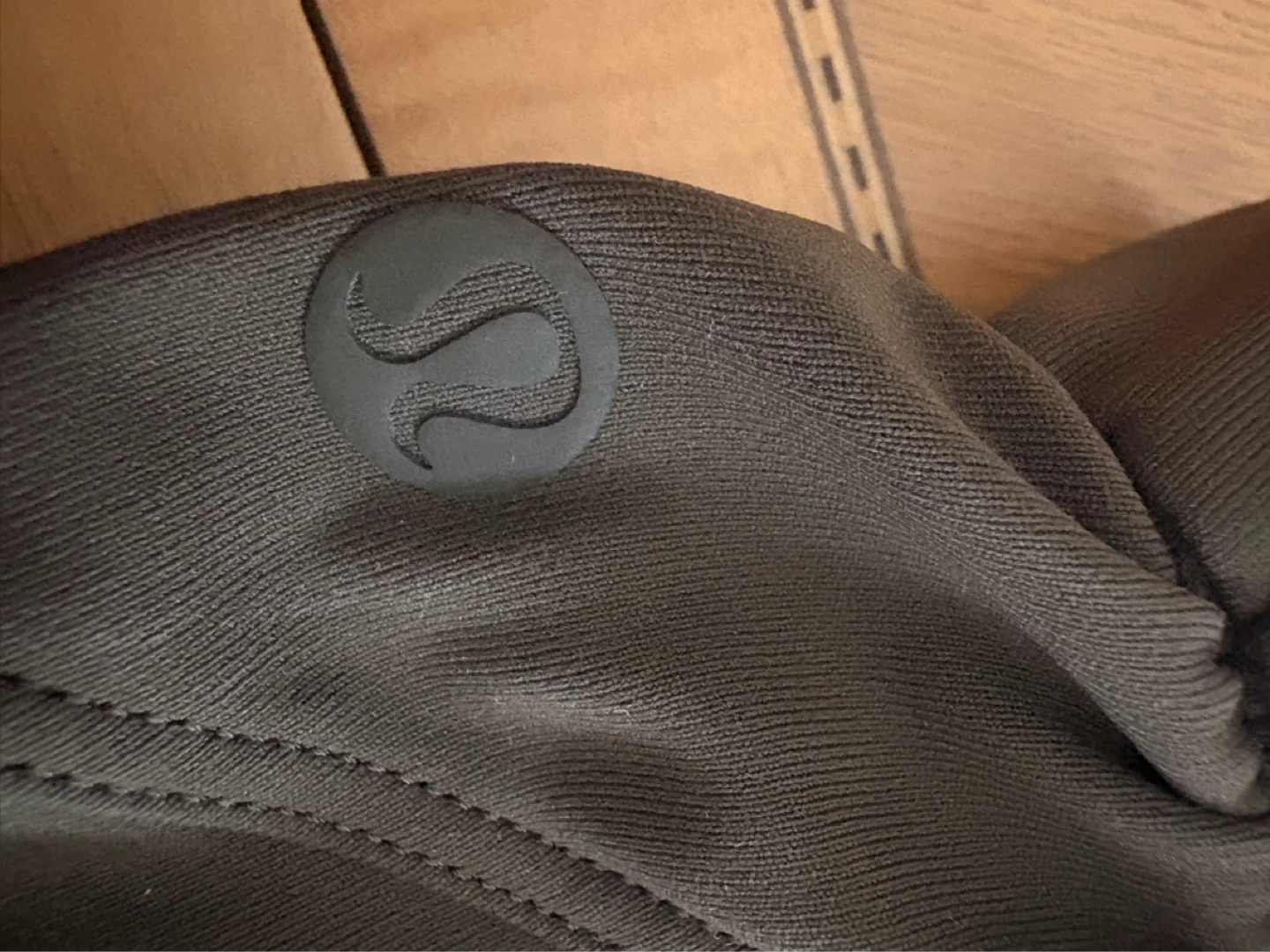 Lululemon Jogger Pants - Olive Green - size 4 - photo 5