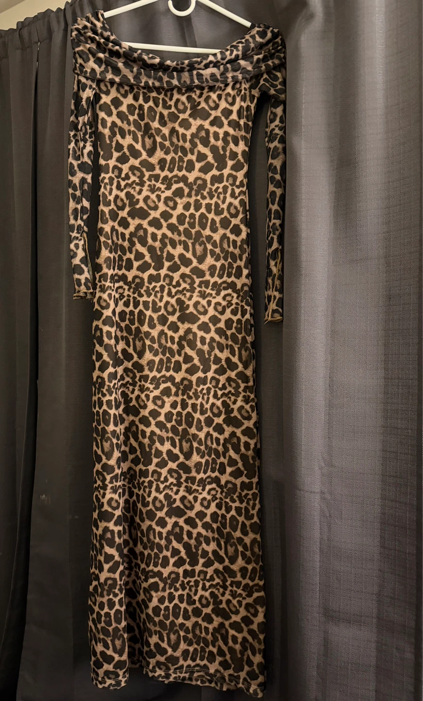 Women's Leopard Print Off-the-Shoulder Maxi Dress - photo 2