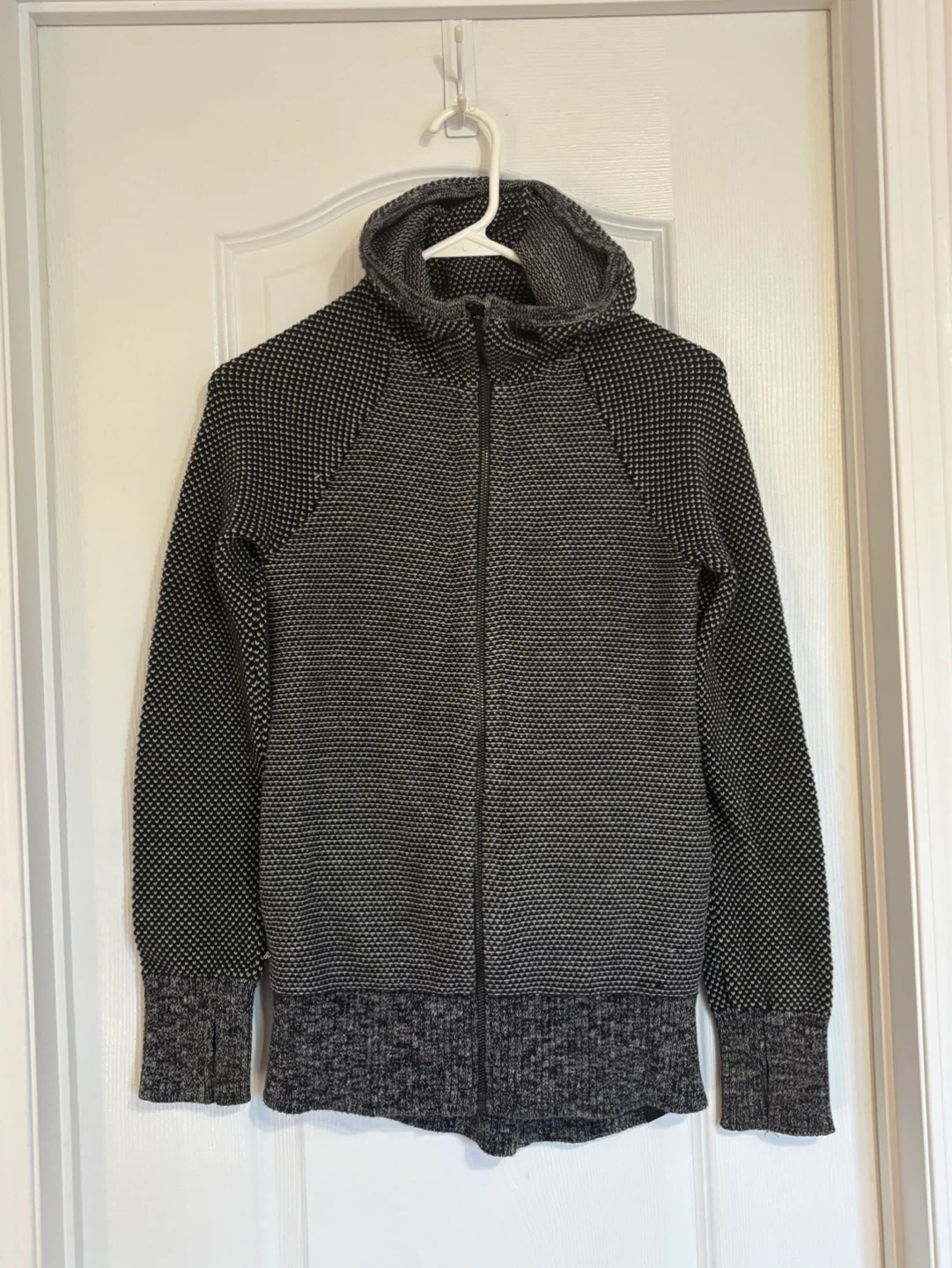 Ivivva Girls Size 14 Hooded Zip-Up Jacket
