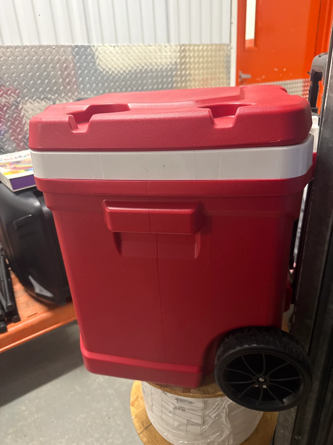 Igloo Rolling Cooler