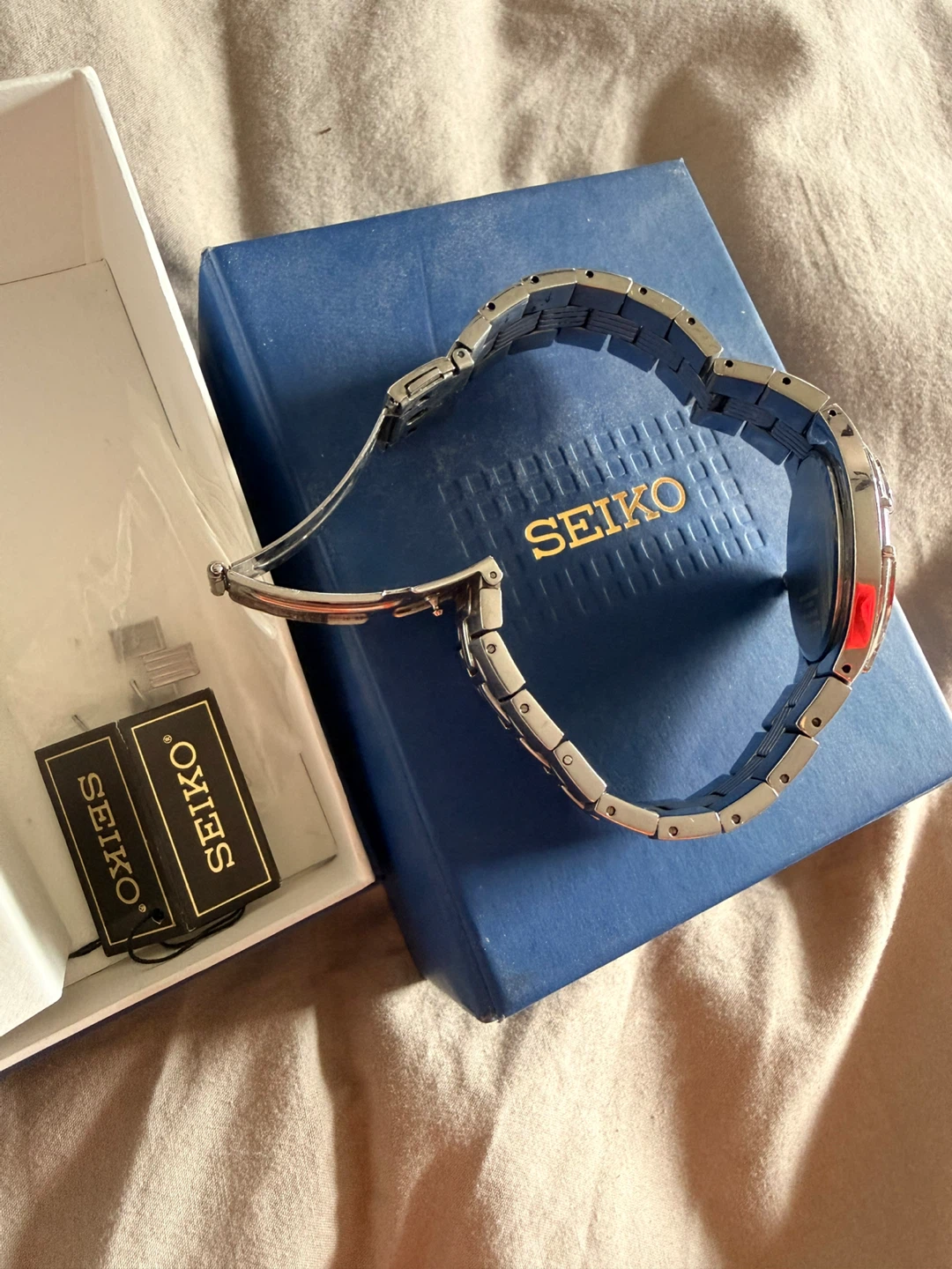 Seiko Stainless Steel Watch with Original Box and Papers - photo 2