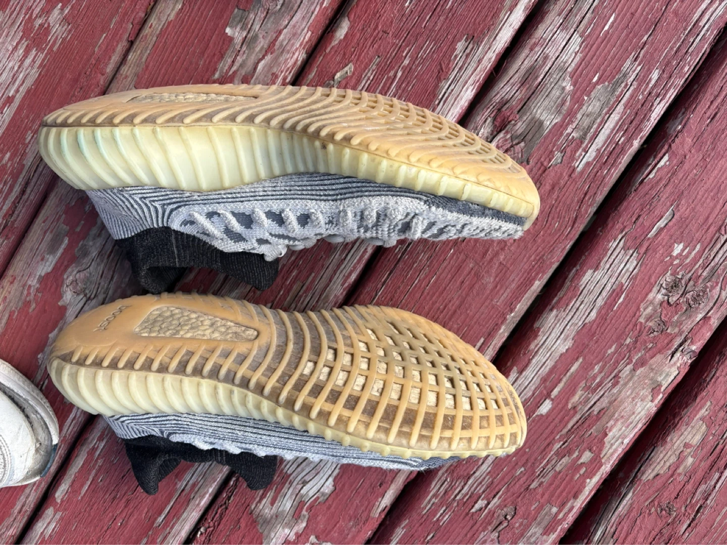 Nike Jordan 1 & Adidas Yeezy 350 V2 Bundle - photo 5