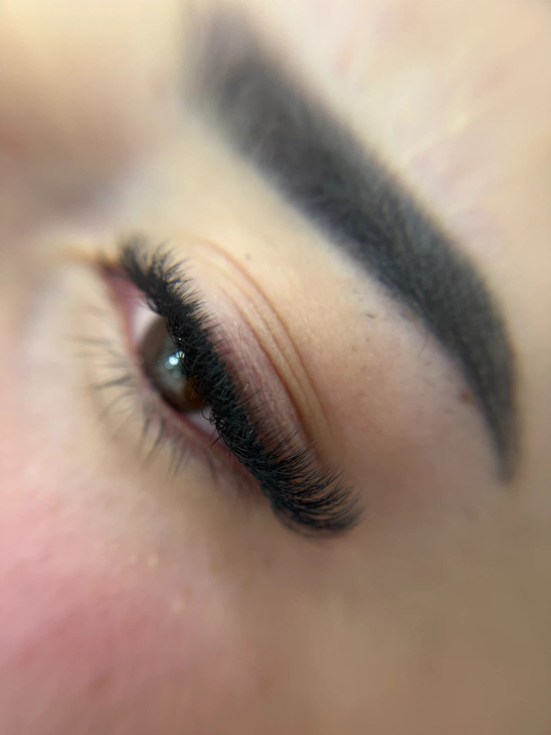 Russian Volume Eyelash Extensions - photo 2