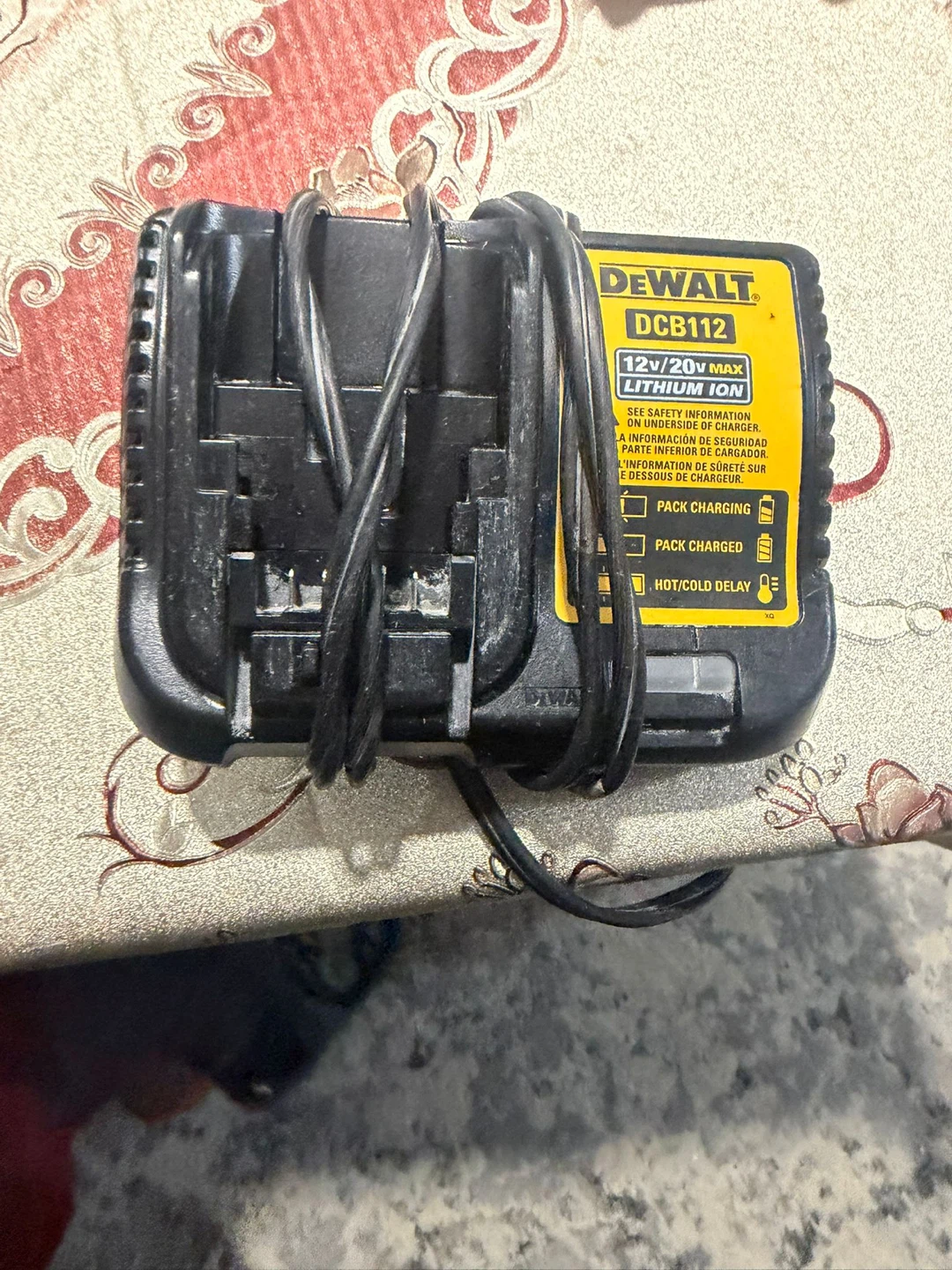 Charger with Two 20V 2Ah Batteries - photo 3