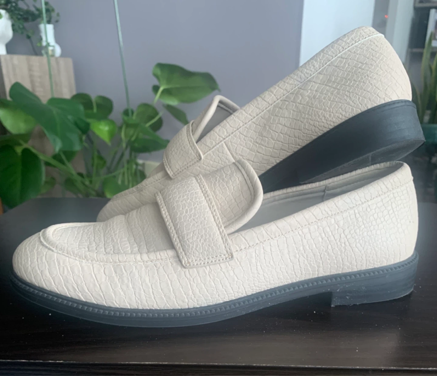 Cream Textured Loafer Shoes - photo 2