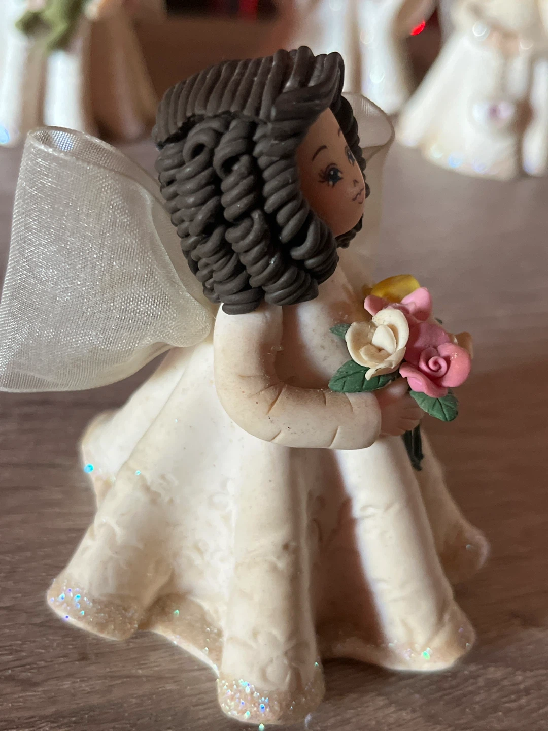 Bride Figurine with Bouquet - photo 4